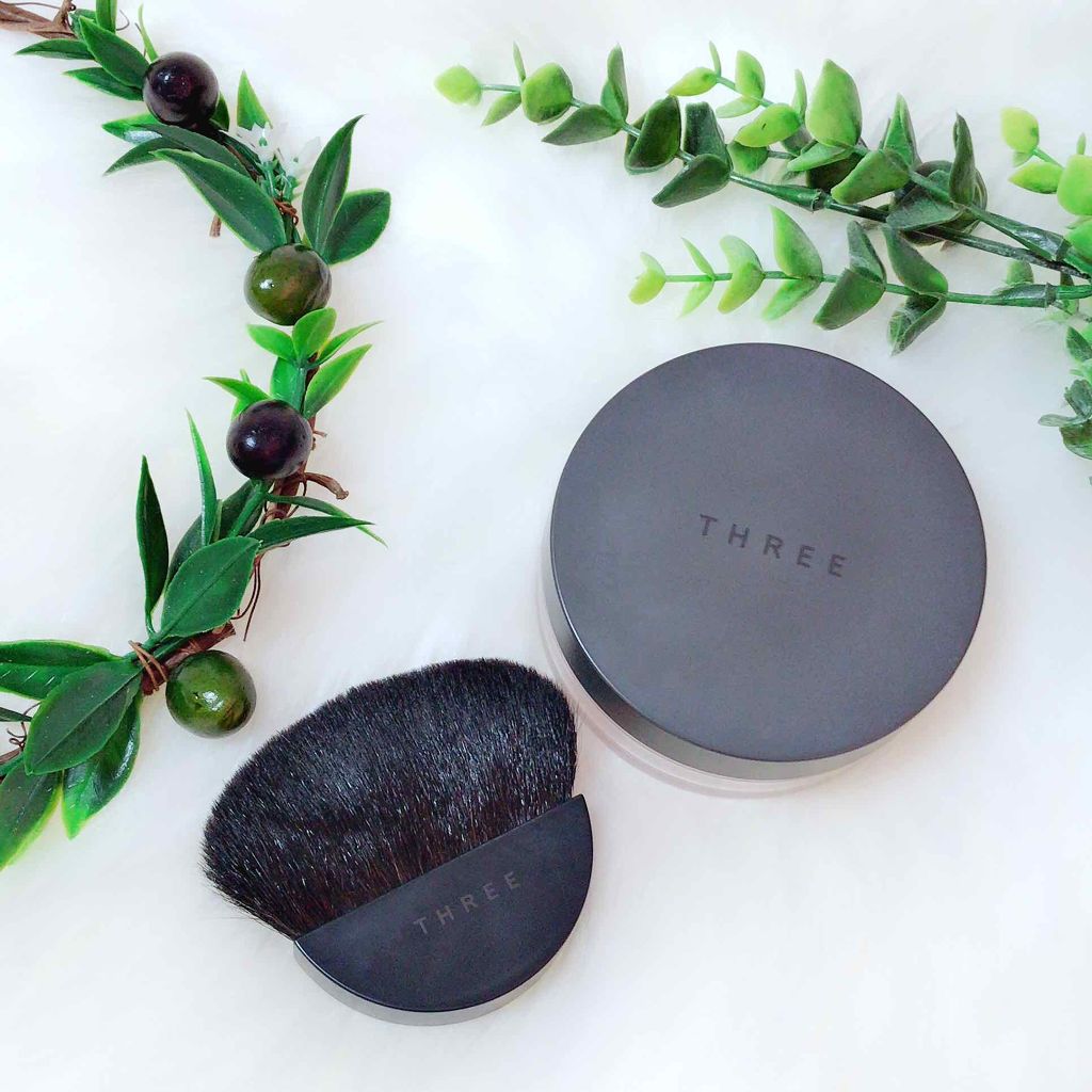 アルティメイトダイアフェネス ルースパウダー/THREE/ルースパウダーを使ったクチコミ(1枚目)