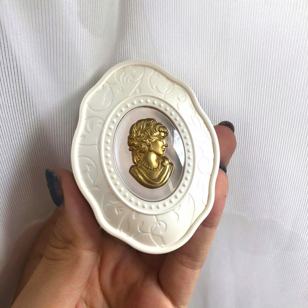 プレスト チークカラー N/レ・メルヴェイユーズ ラデュレ/パウダーチークを使ったクチコミ（1枚目）