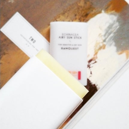 エネキシア エアリーサンスティック/RAWQUEST/日焼け止めスティックを使ったクチコミ(2枚目)