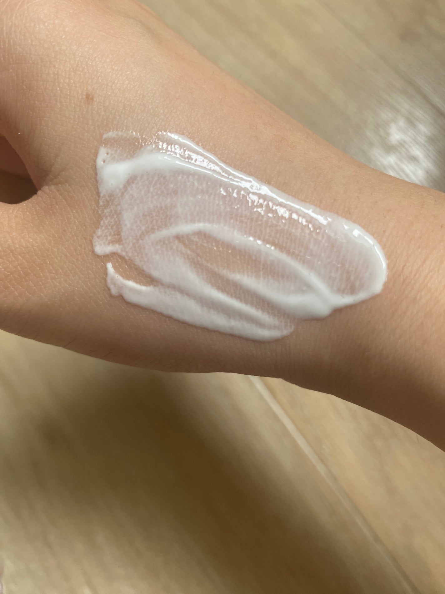 ダルバ ウォータフル エッセンス サンクリーム/ダルバ/日焼け止めクリームを使ったクチコミ(2枚目)