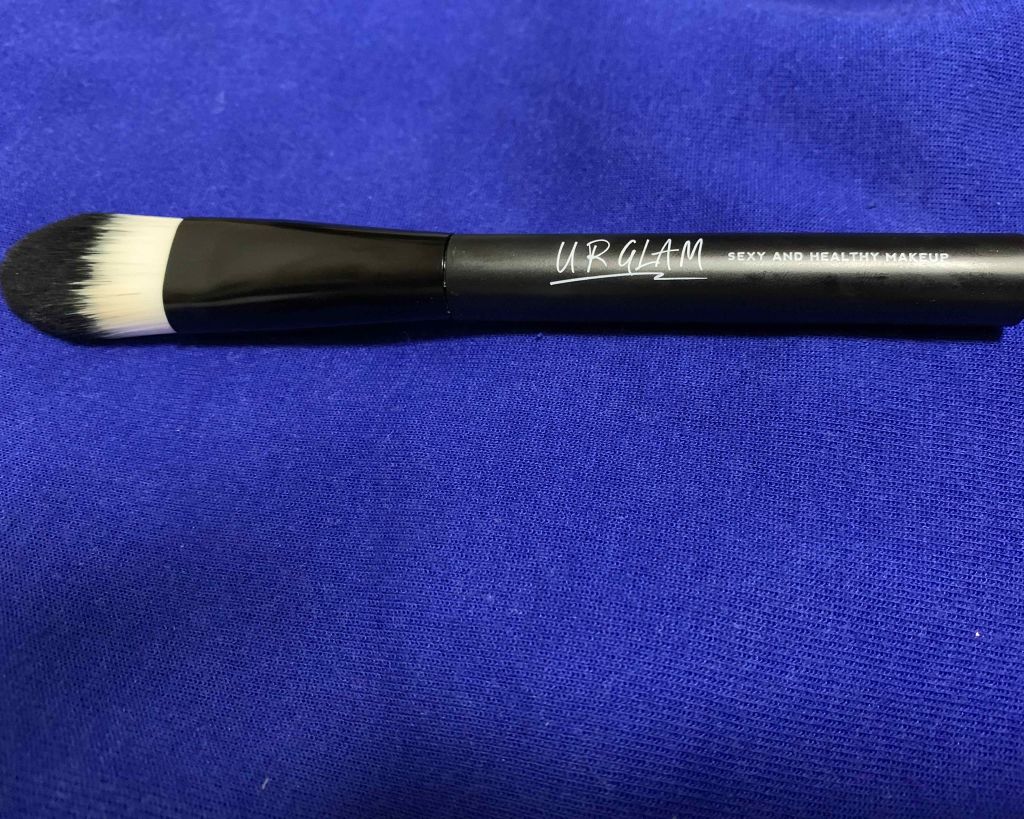 UR GLAM　FACE BRUSH/U R GLAM/メイクブラシを使ったクチコミ（1枚目）