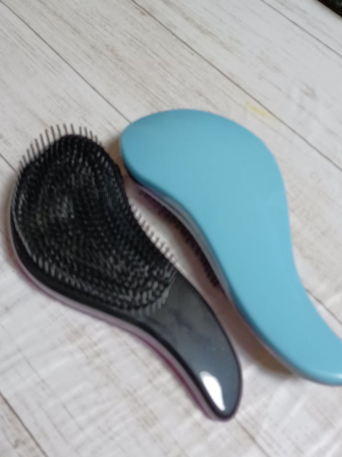 かんちゃん🦋サザナミムラサキ 🌟使いきり頑張り中❣️ on LIPS 「今回は、愛用しているヘアブラシの紹介です🎵数年前にアウトレット..」(2枚目)