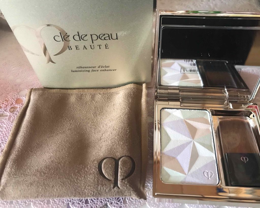 クレ・ド・ポー ボーテ レオスールデクラ/クレ・ド・ポー ボーテ/パウダーハイライトを使ったクチコミ(2枚目)