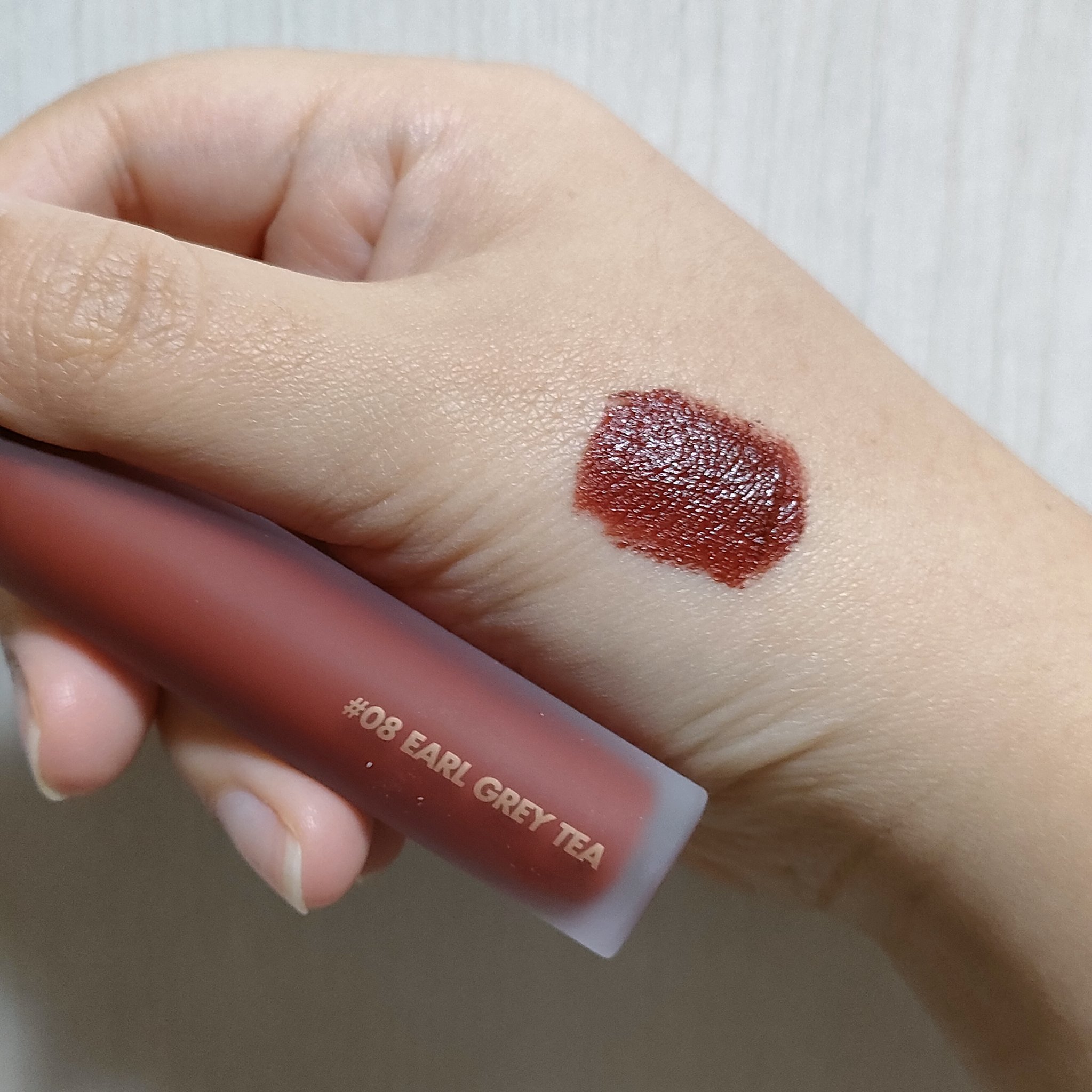 ミルクティーベルベットティント 08 アールグレイティー/rom&nd/リップティントを使ったクチコミ（2枚目）