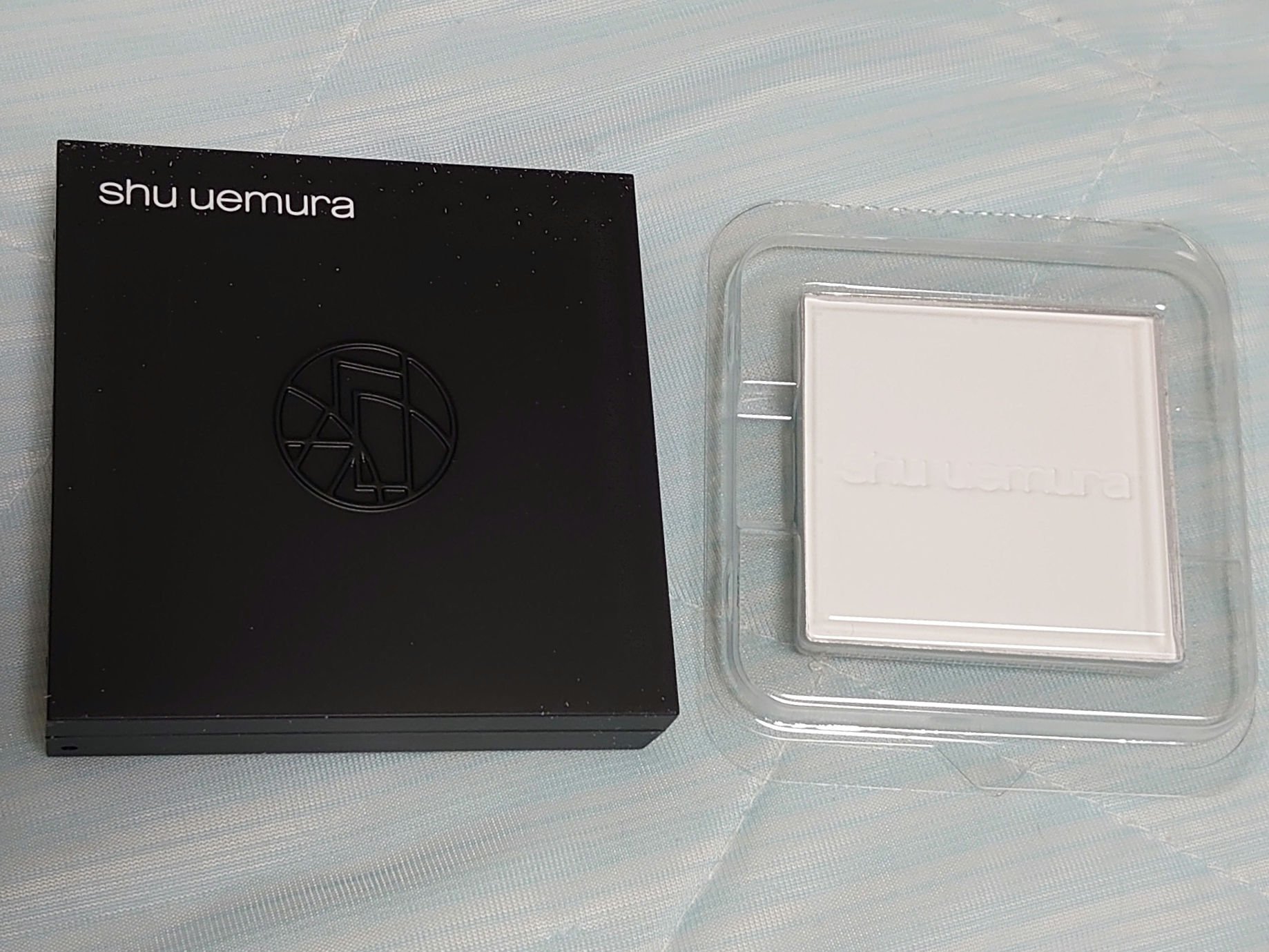 アンリミテッド インビジブル パウダー/shu uemura/プレストパウダーを使ったクチコミ（2枚目）