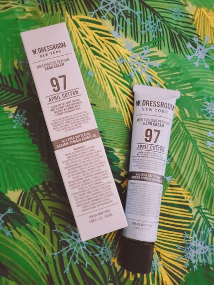 Moisturizing Perfume Hand Cream/ダブルドレスルーム/ハンドクリームを使ったクチコミ(1枚目)