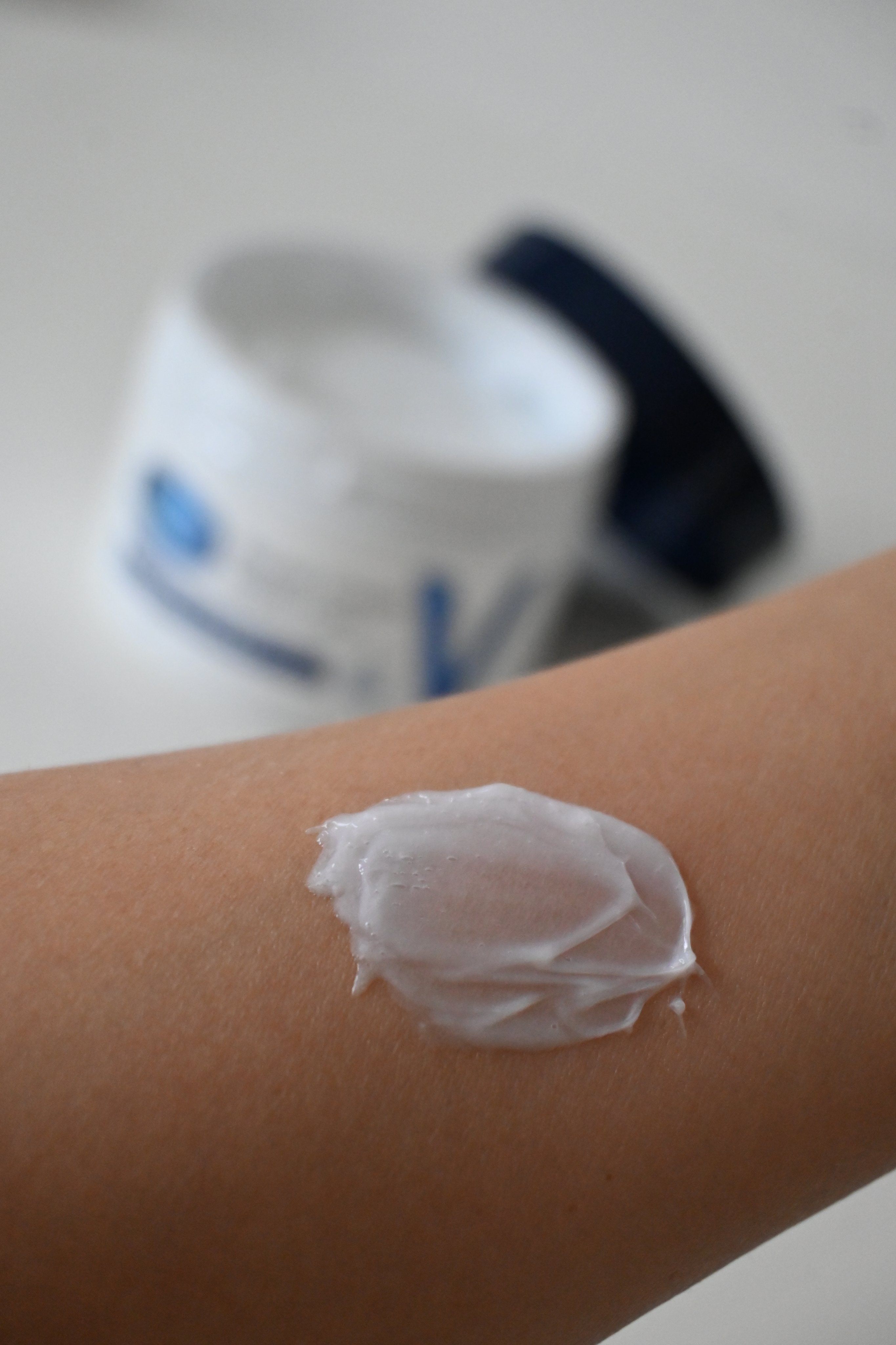 ヴァセリンリペアクリームナイトケア/ヴァセリン/ボディクリームを使ったクチコミ（3枚目）