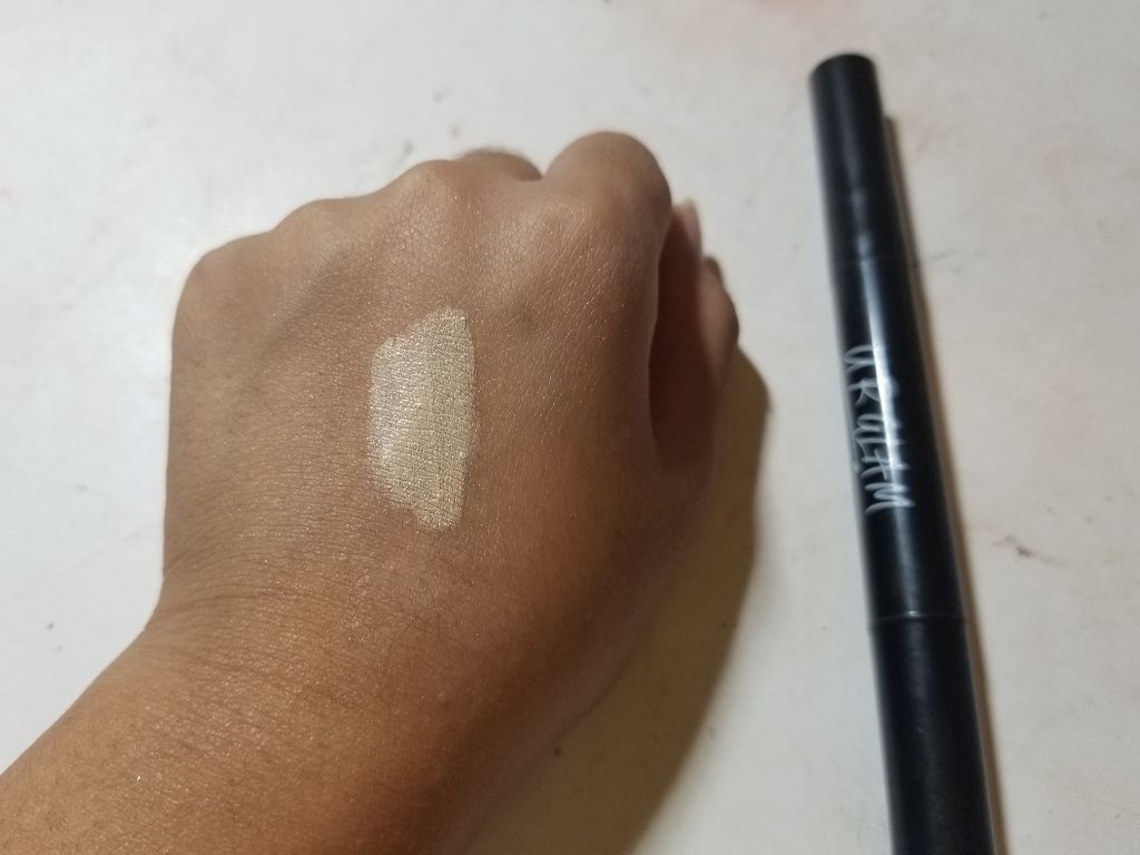 UR GLAM COVER&HIGHLIGHT CONCEALER/U R GLAM/リキッドコンシーラーを使ったクチコミ(2枚目)