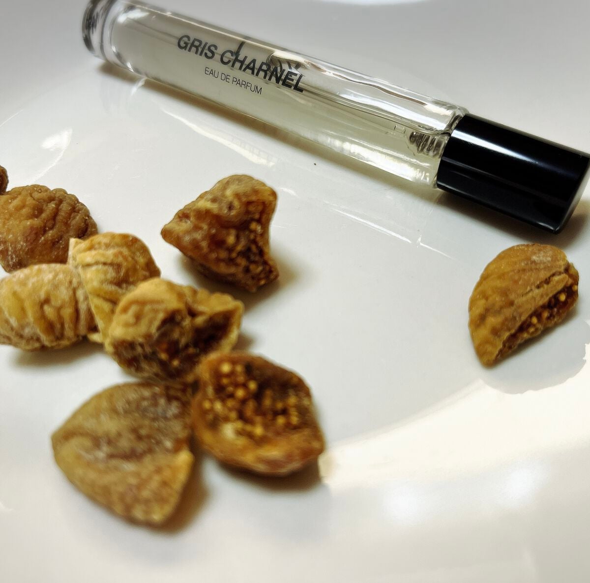 gris charnel/bdk Parfums/香水(レディース)を使ったクチコミ(1枚目)