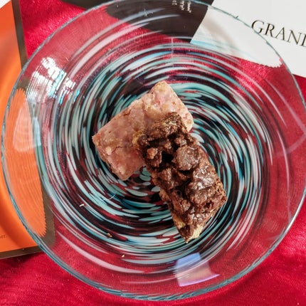 真紅 on LIPS 「【クランチチョコレート 「京のロシェ」 豪華二大競走馬特別パッ..」(5枚目)