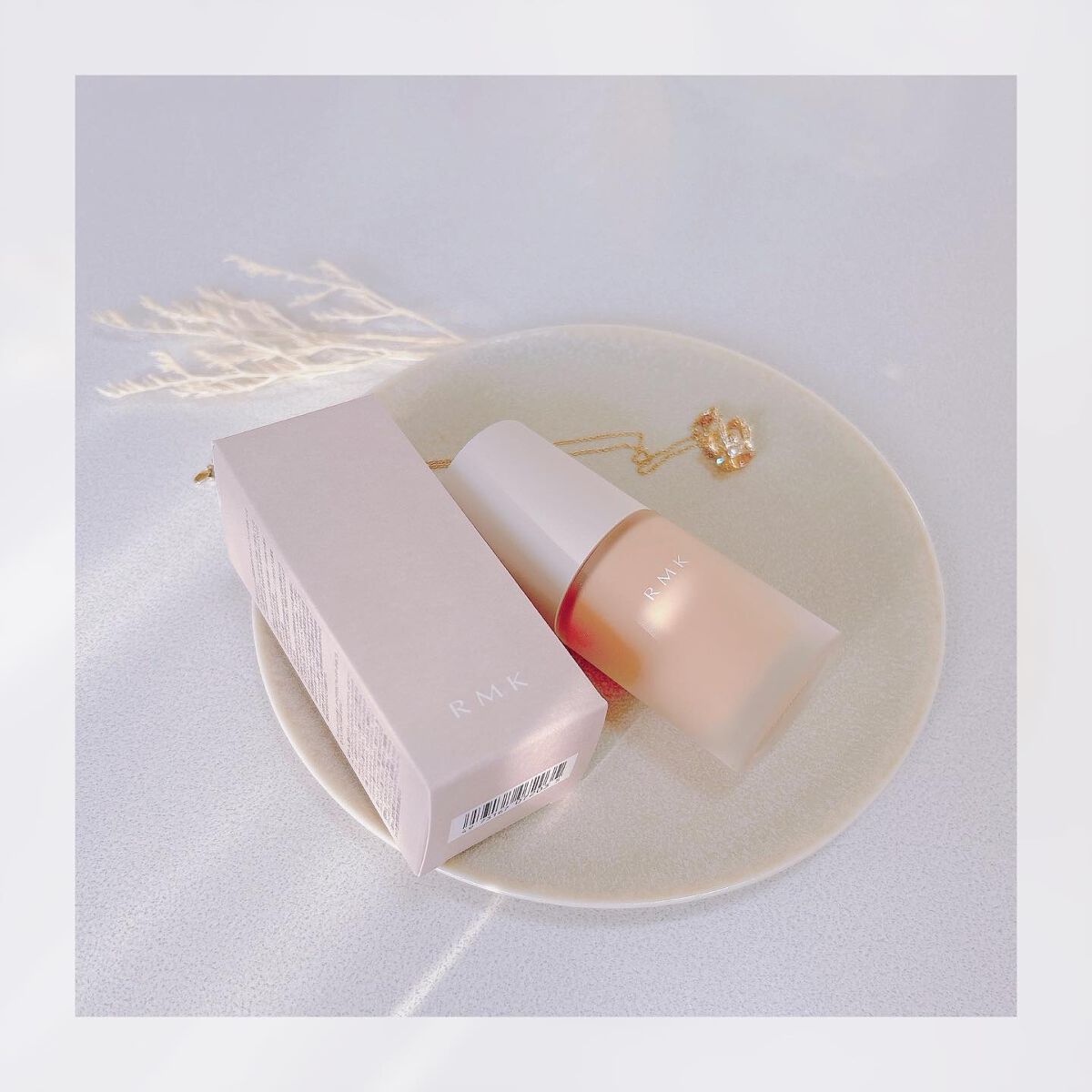 RMK リクイドファンデーション フローレスカバレッジ/RMK/リキッドファンデーションを使ったクチコミ（3枚目）