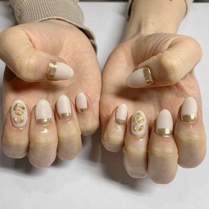 YURI on LIPS 「NEWネイル💅💗少し春らしさを取り入れたいなぁと思いこのデザイ..」(1枚目)