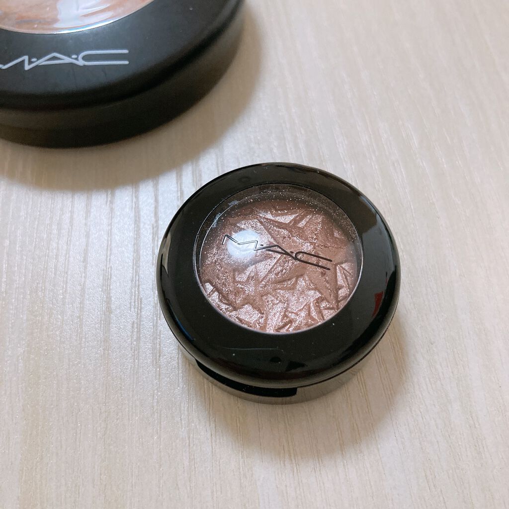 エクストラ ディメンション アイシャドウ/M・A・C/単色アイシャドウを使ったクチコミ（1枚目）