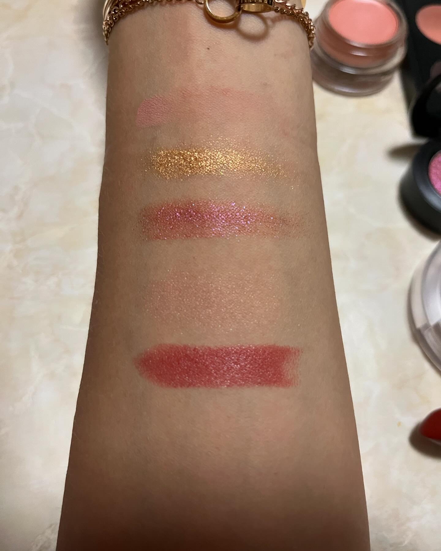 ダズルシャドウ エクストリーム オブジェ ダート/M・A・C/単色アイシャドウを使ったクチコミ（2枚目）