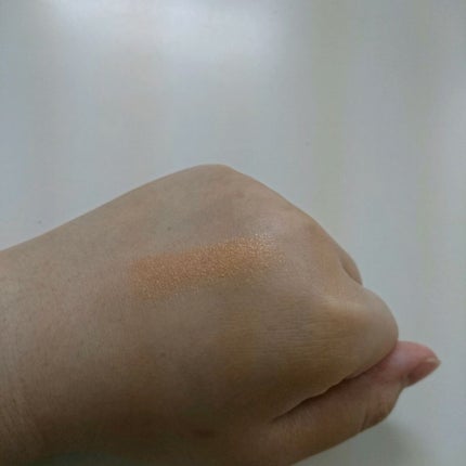 インジーニアス パウダーアイズ N/RMK/単色アイシャドウを使ったクチコミ(2枚目)