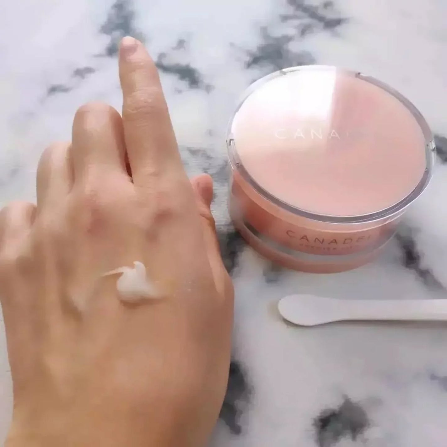 プレミアリフト/CANADEL/オールインワン化粧品を使ったクチコミ(4枚目)