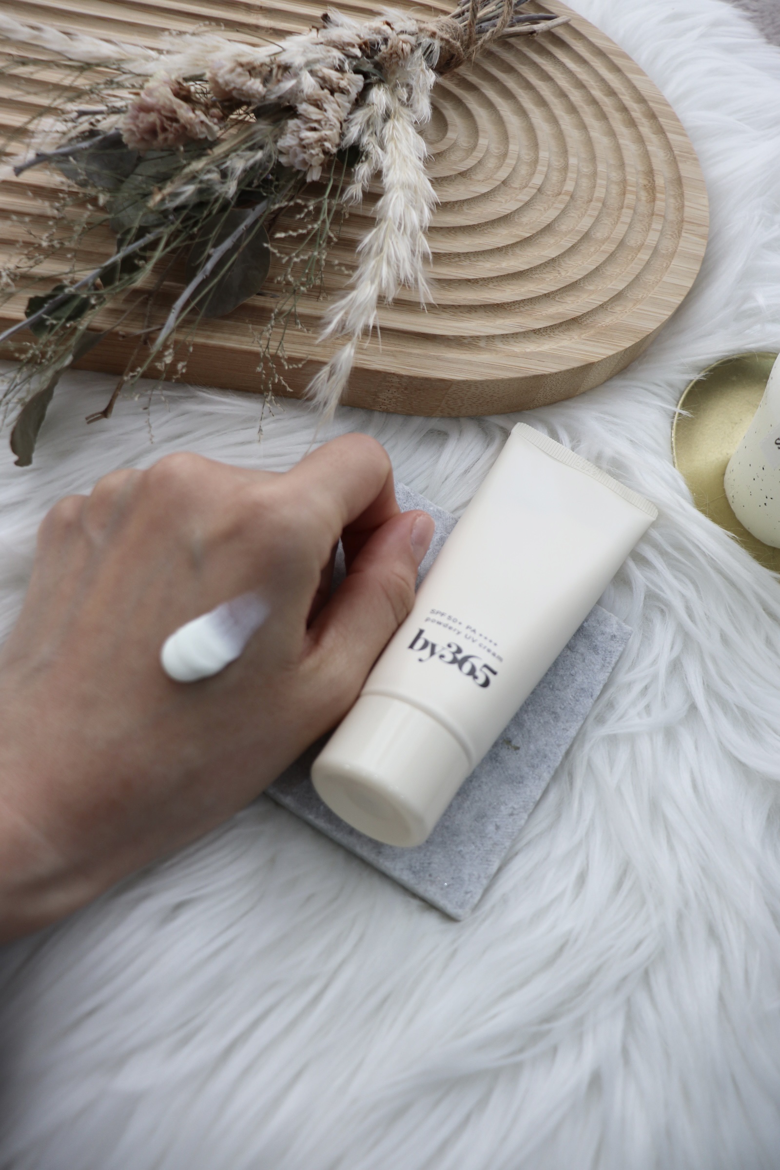 by365 パウダリーUVクリーム/ナリスアップ/日焼け止めクリームを使ったクチコミ（2枚目）