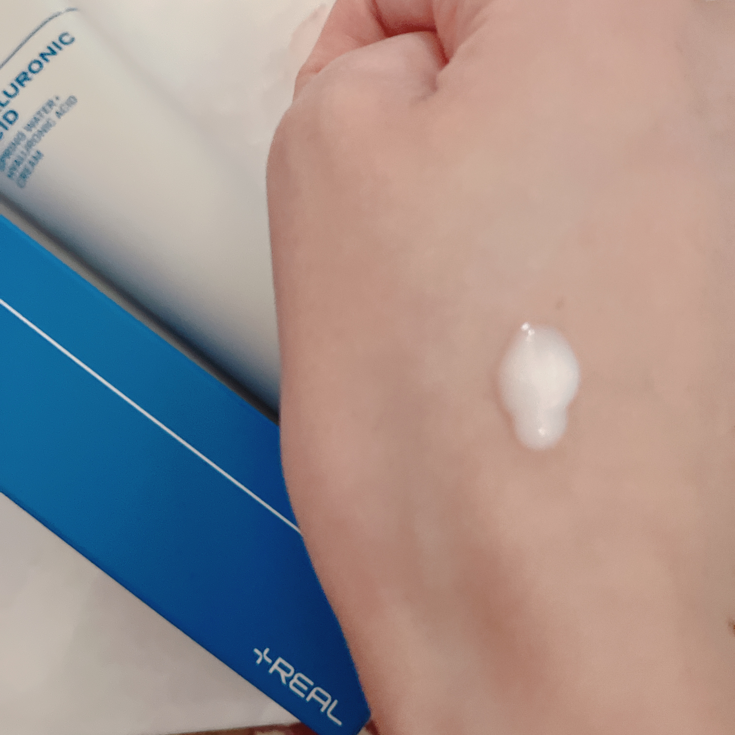 スプリングウォーター+ヒアルロン酸クリーム/+REAL/フェイスクリームを使ったクチコミ（2枚目）