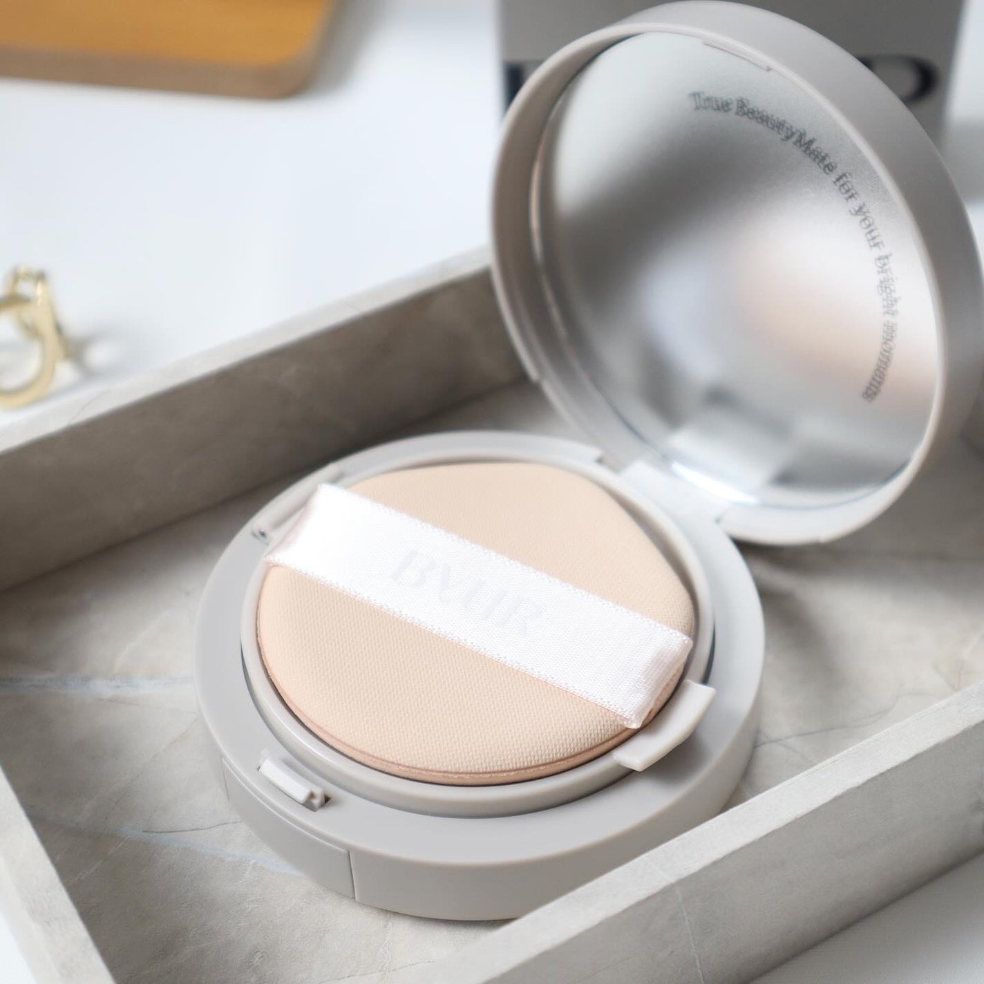 セラムフィット シルキーヌードクッション/ByUR/クッションファンデーションを使ったクチコミ(4枚目)