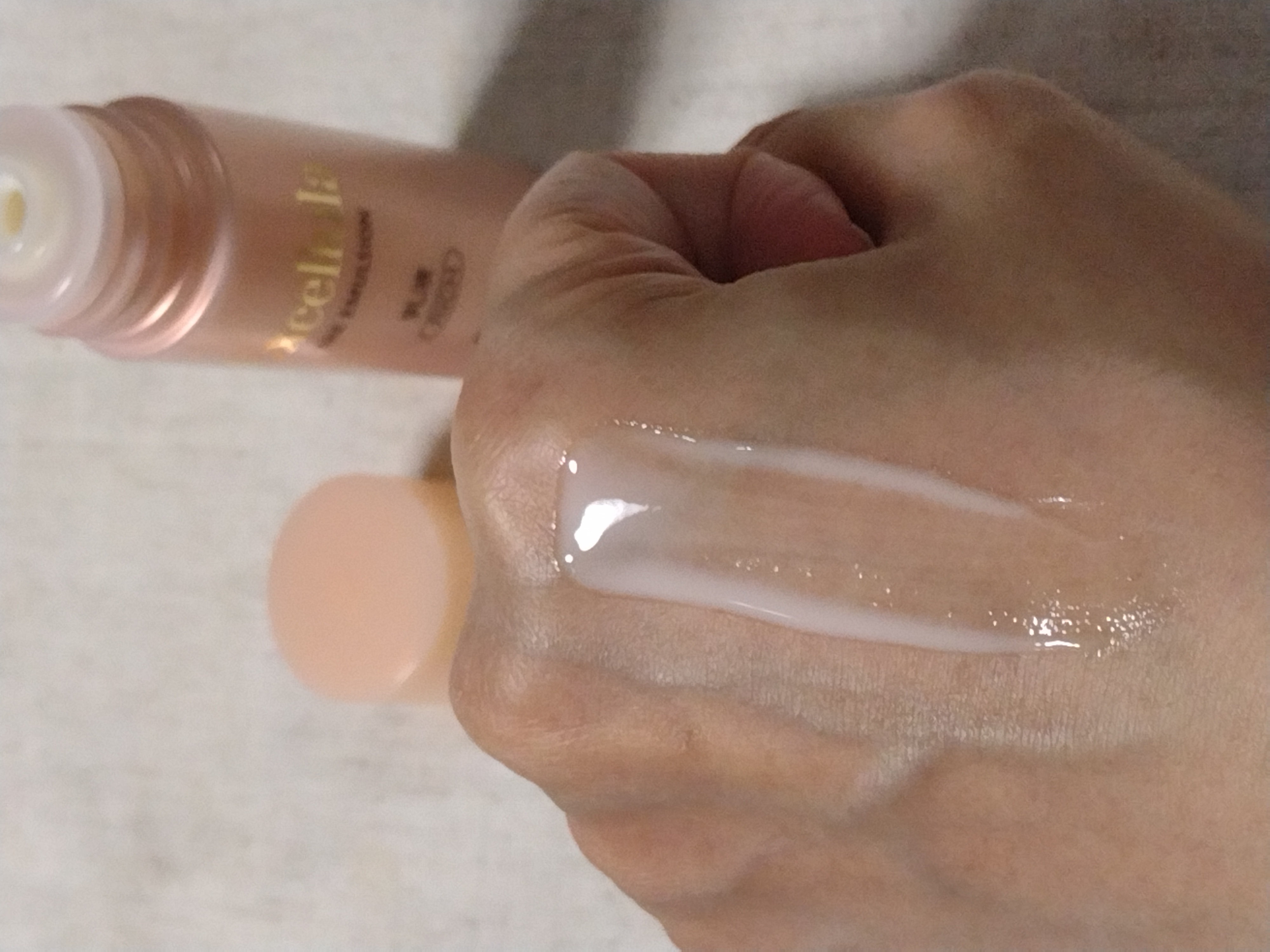 ザ・エマルジョン とてもしっとり/Excellula/乳液を使ったクチコミ（2枚目）