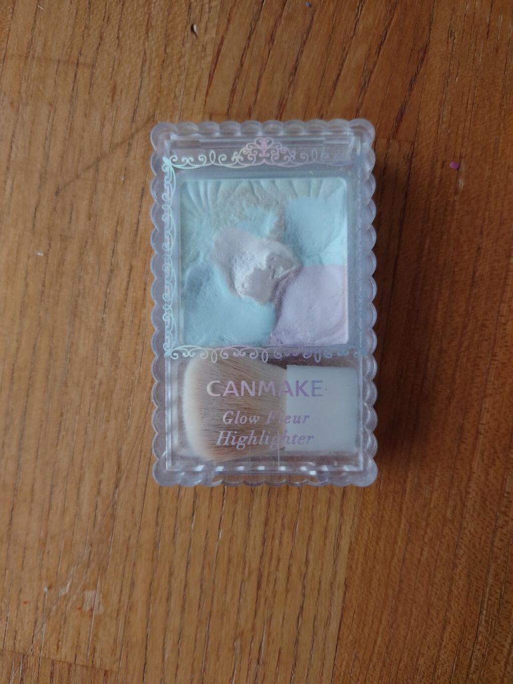 グロウフルールハイライター/キャンメイク/パウダーハイライトを使ったクチコミ（1枚目）