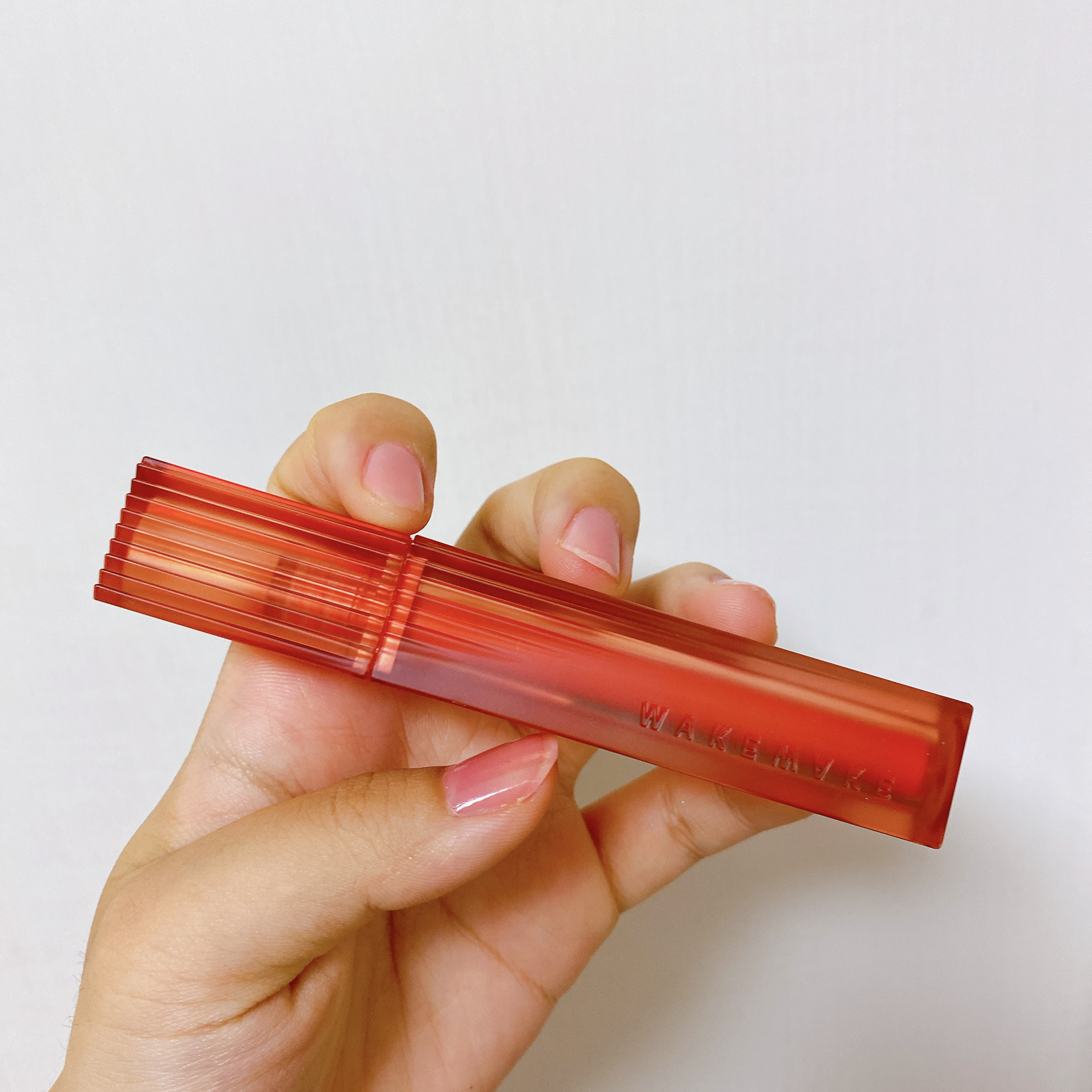 ベルベットブラーリングフィグシングティント/wakemake/リップティントを使ったクチコミ（1枚目）