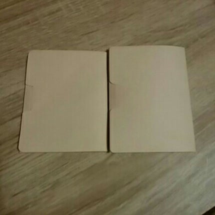 無印良品 麻入り和紙あぶらとり紙のクチコミ「左があぶらとり紙、右が麻入り和紙あぶらとり紙です。
無印良品の麻入り和紙あぶらとり紙が大好きで.....」(1枚目)