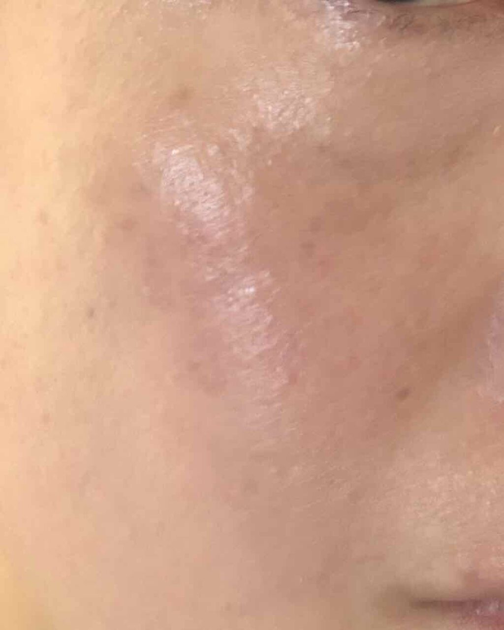 カラーブレンドグローファンデーション/ディエム クルール/クリーム・エマルジョンファンデーションを使ったクチコミ(3枚目)