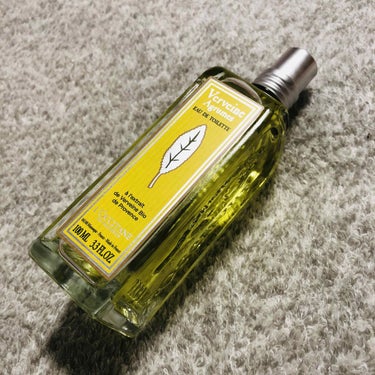 L'OCCITANE シトラスヴァーベナ オードトワレのクチコミ「ロクシタン夏限定の香水🍋🌊
ロクシタンの香水初めて買いましたが
スッキリした甘さの夏らしい香り.....」（1枚目）