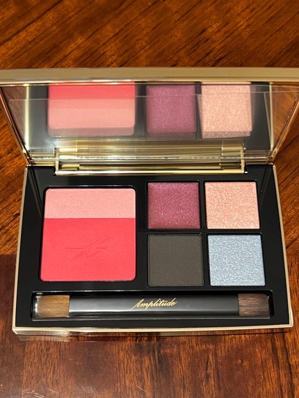 コンスピキュアス アイ&チークカラーパレット リミテッドコレクション b/Amplitude/アイシャドウパレットを使ったクチコミ(1枚目)