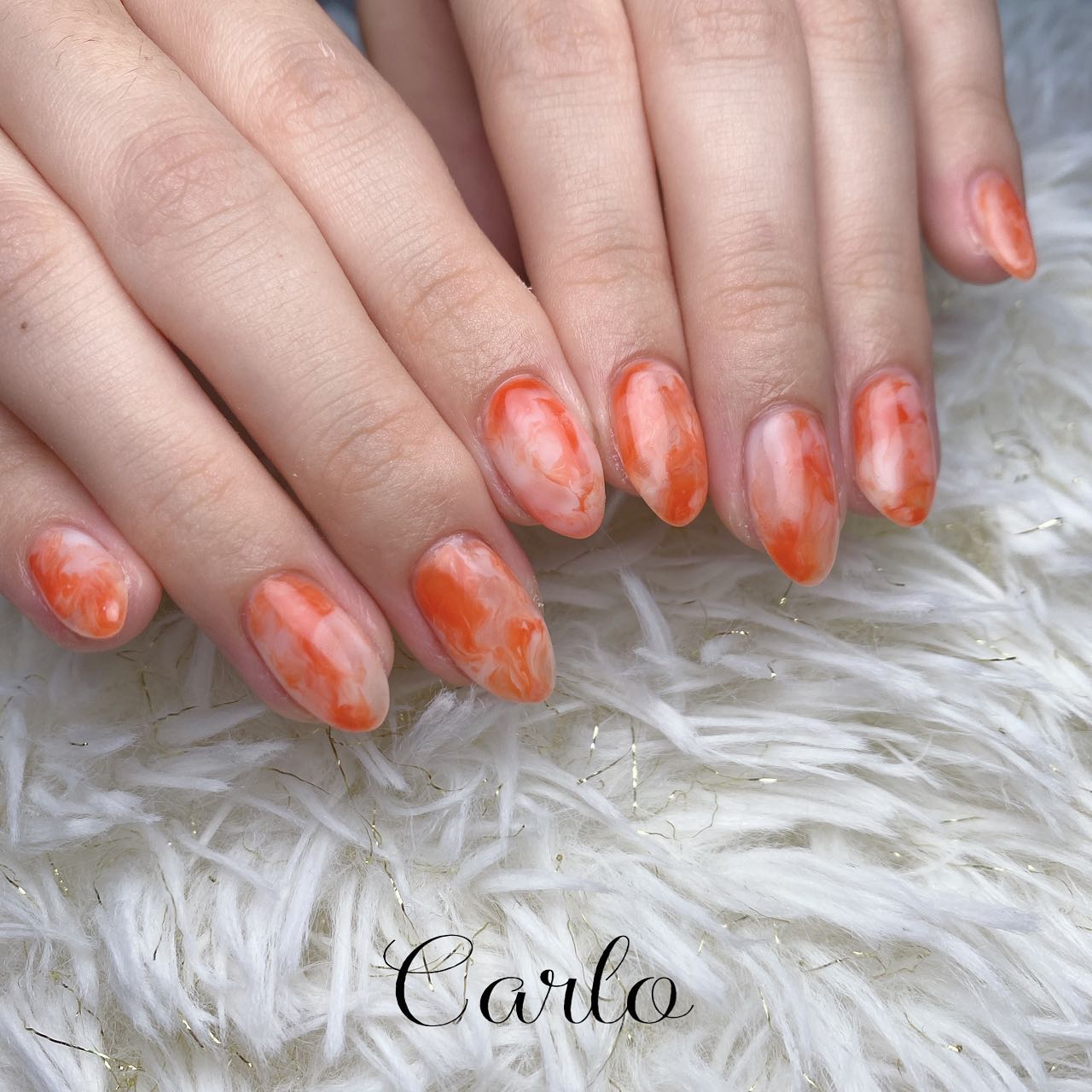 #ニュアンスネイル,#夏ネイル,#個性派ネイル,#ちゅるんネイル,#オレンジネイル,#ミラーネイル,#マグネットネイルのネイルデザイン