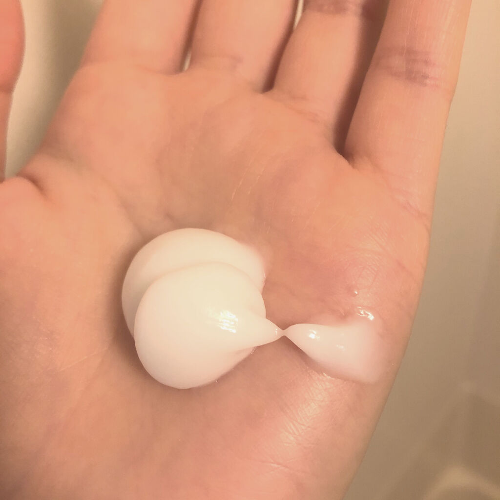 フリッズビーゴーン スムージング ヘアセラム/giovanni/ヘアオイルを使ったクチコミ（2枚目）