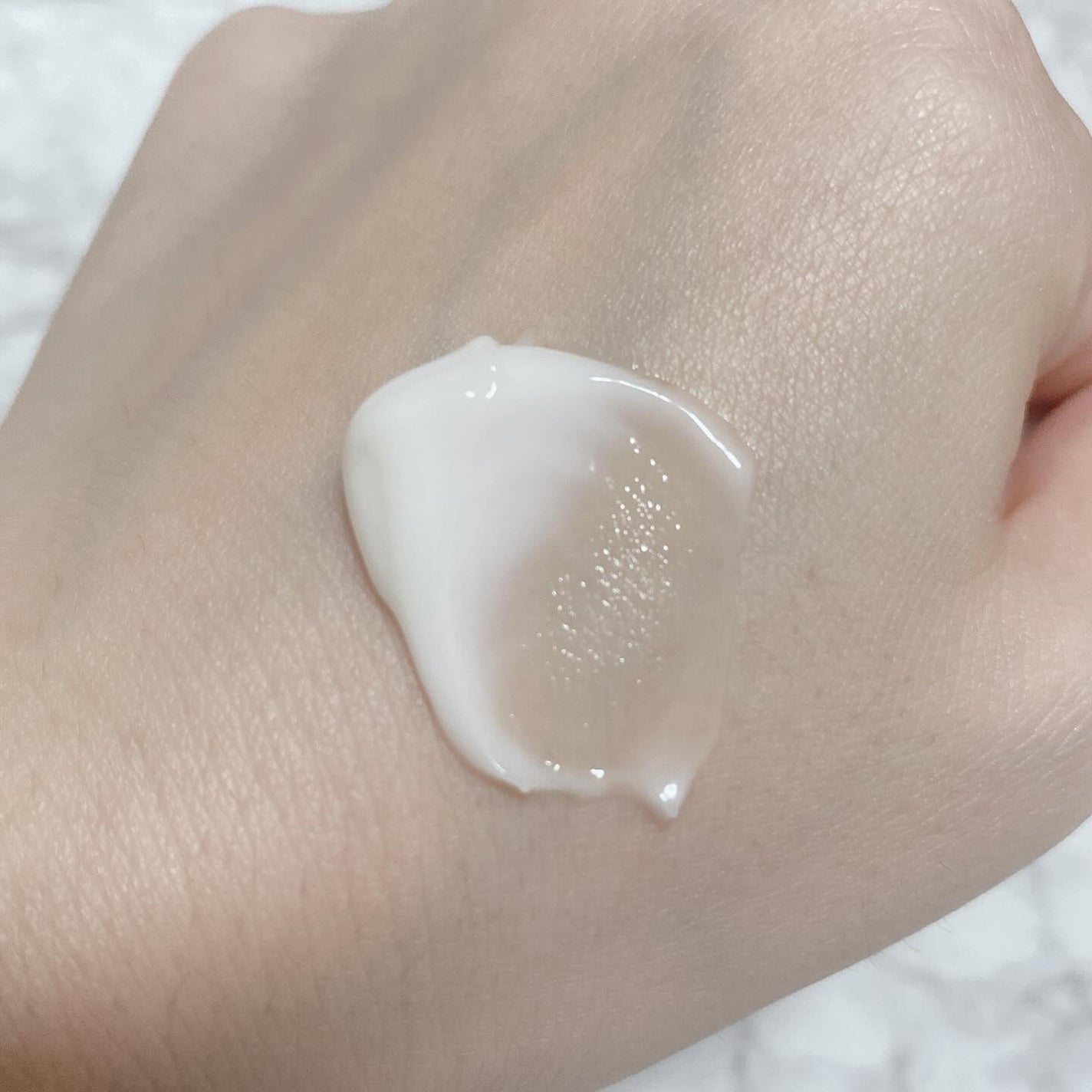 パーフェクトワン リフティングジェル/パーフェクトワン/オールインワン化粧品を使ったクチコミ(5枚目)