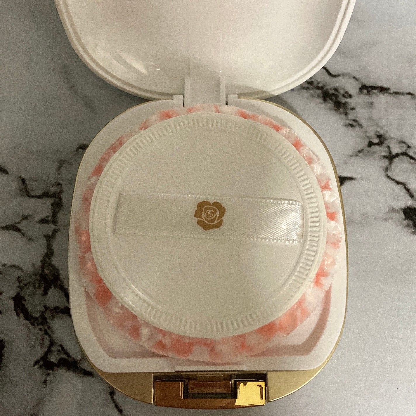 サンブロックルーセントパウダーex./ステファニー/プレストパウダーを使ったクチコミ(3枚目)