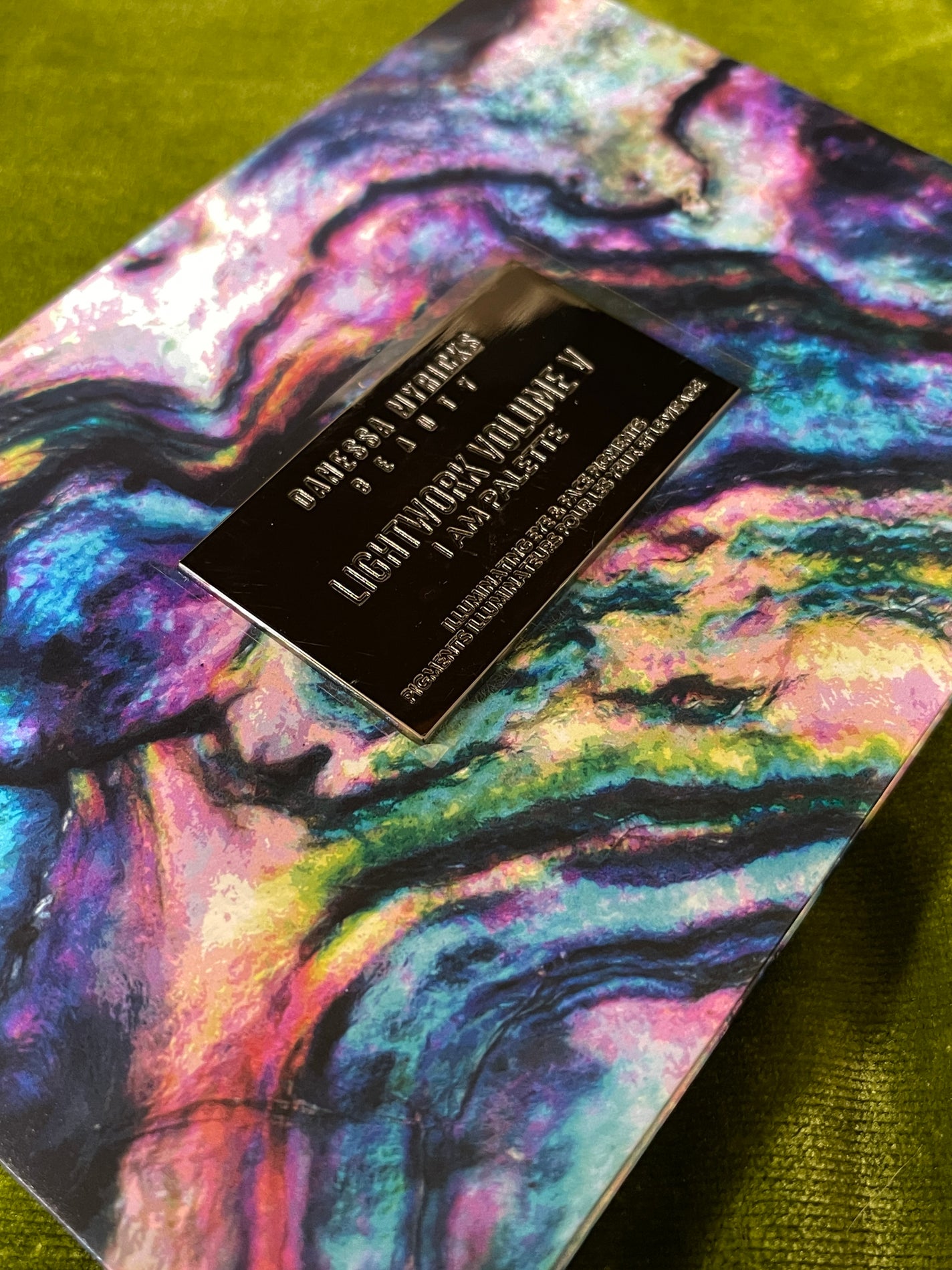 Lightwork V: I Am Palette/DANESSA MYRICKS BEAUTY/アイシャドウパレットを使ったクチコミ(2枚目)