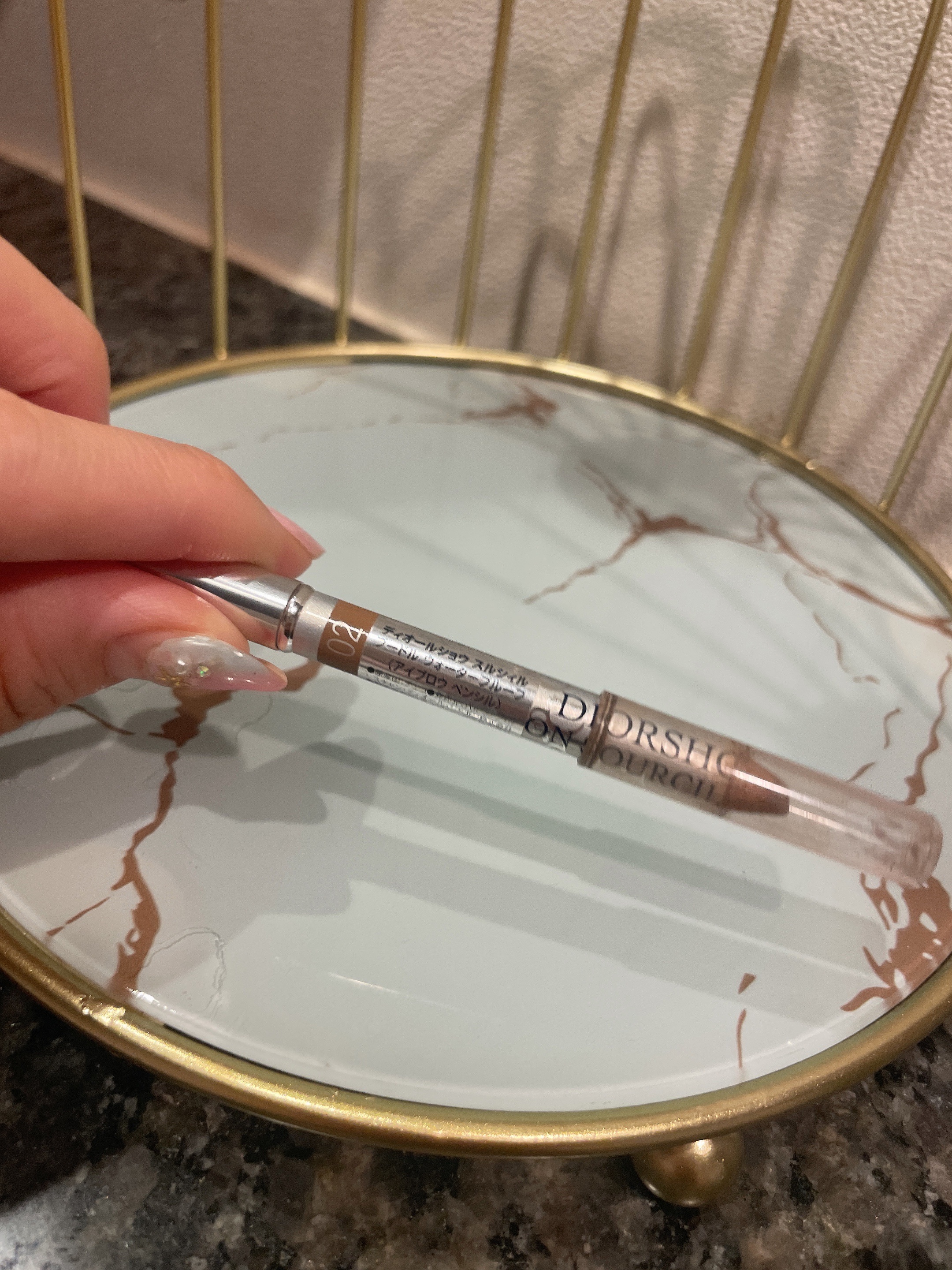 ディオールショウ スルシィル プードル ウォータープルーフ 02 チェスナット/Dior/ペンシルアイライナーを使ったクチコミ（1枚目）