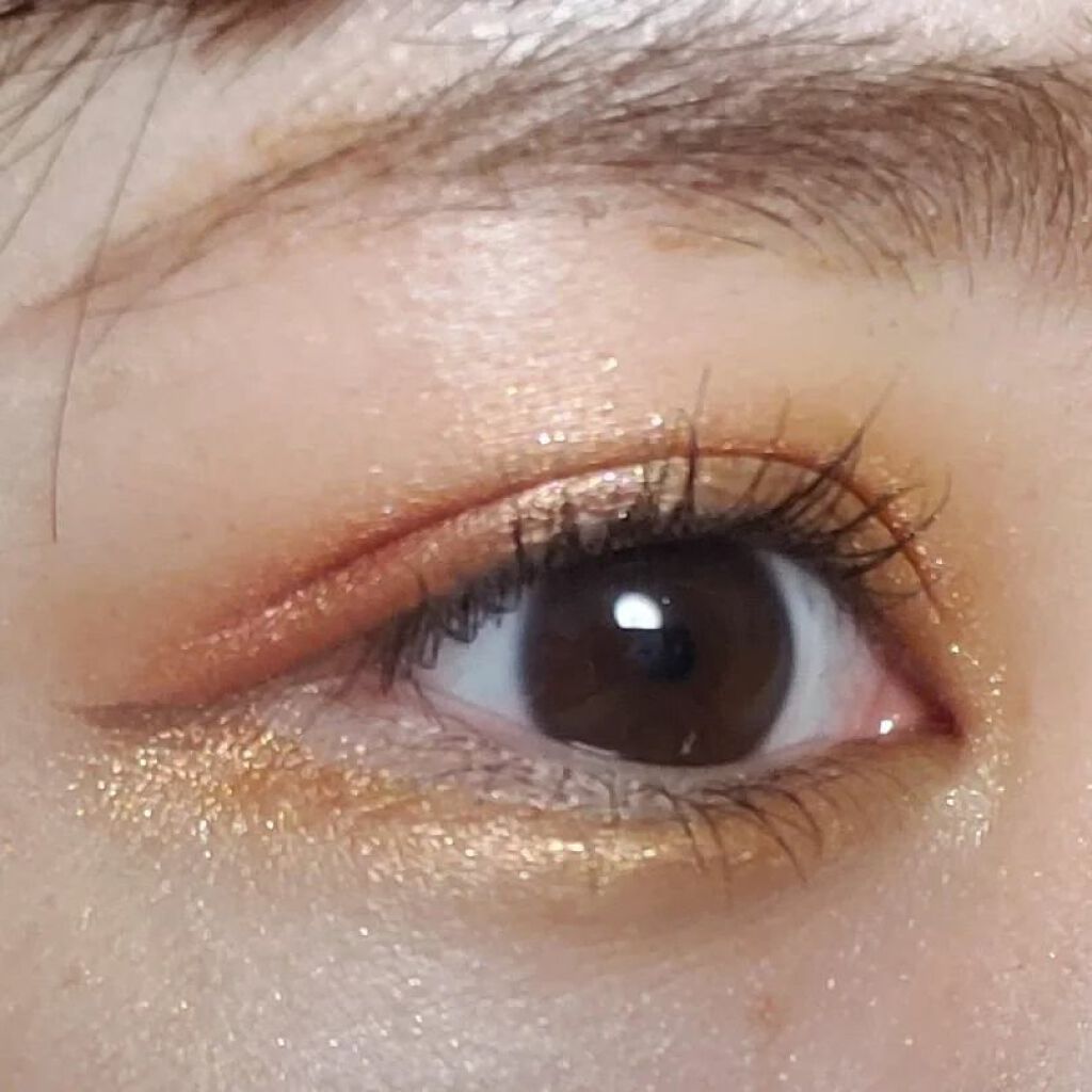 ダズルシャドウ/M・A・C/単色アイシャドウを使ったクチコミ（1枚目）