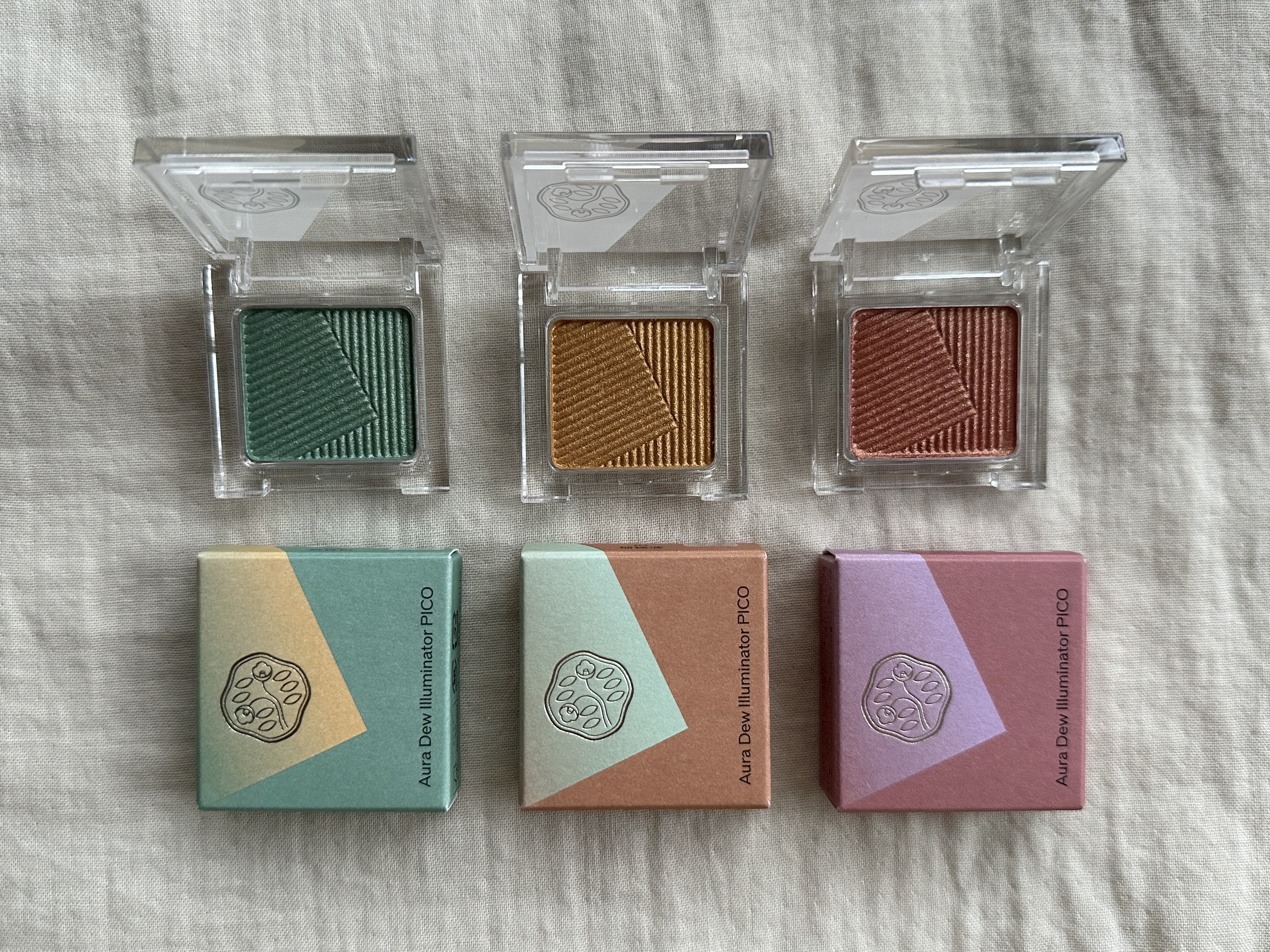 オーラデュウ プリズム イルミネーター ピコ 10 稲穂波/SHISEIDO/単色アイシャドウを使ったクチコミ（2枚目）