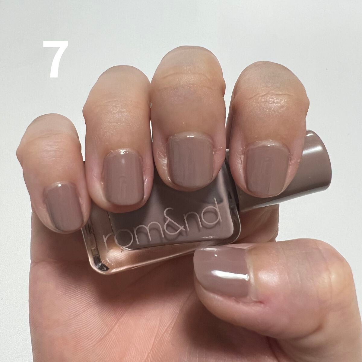 ムードペブルネイル/rom&nd/マニキュアを使ったクチコミ(3枚目)