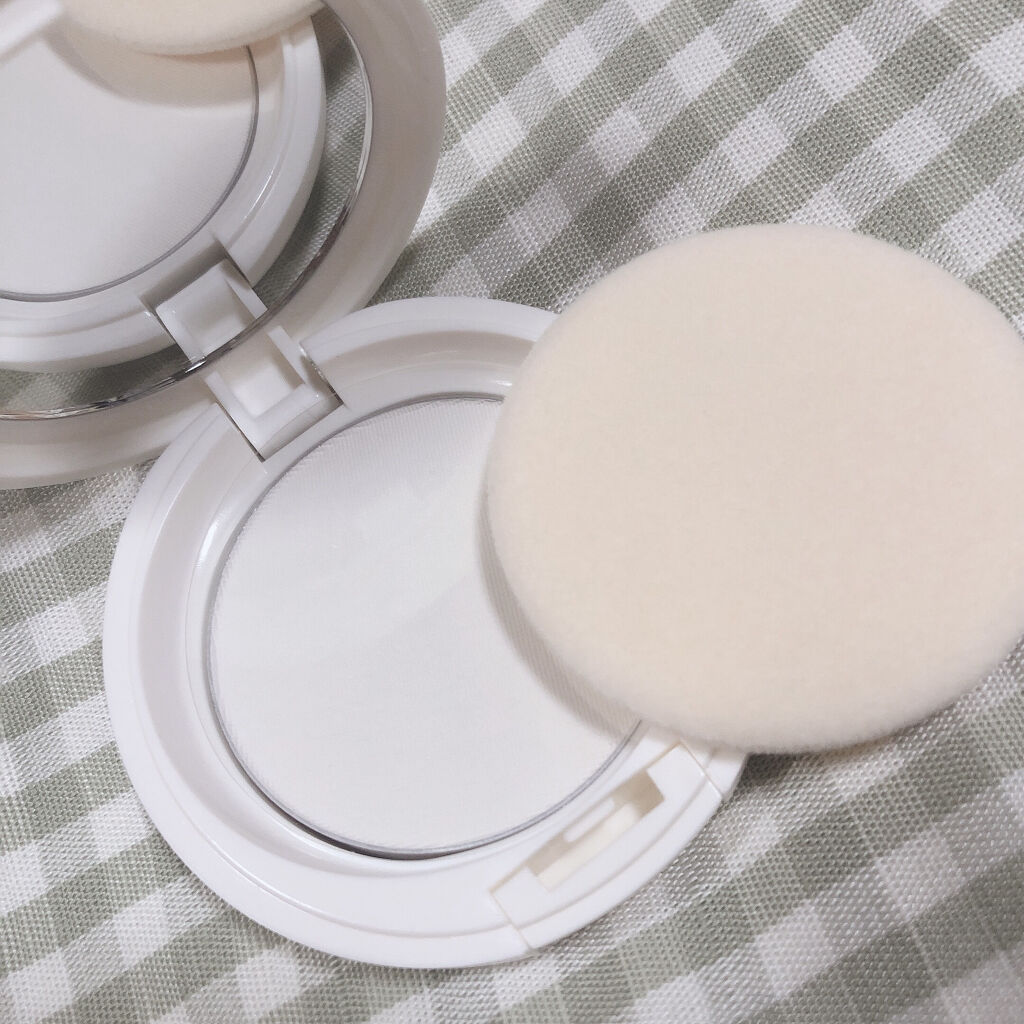 アクメディカ 薬用 フェイスパウダー クリア N/ナリスアップ/プレストパウダーを使ったクチコミ（2枚目）