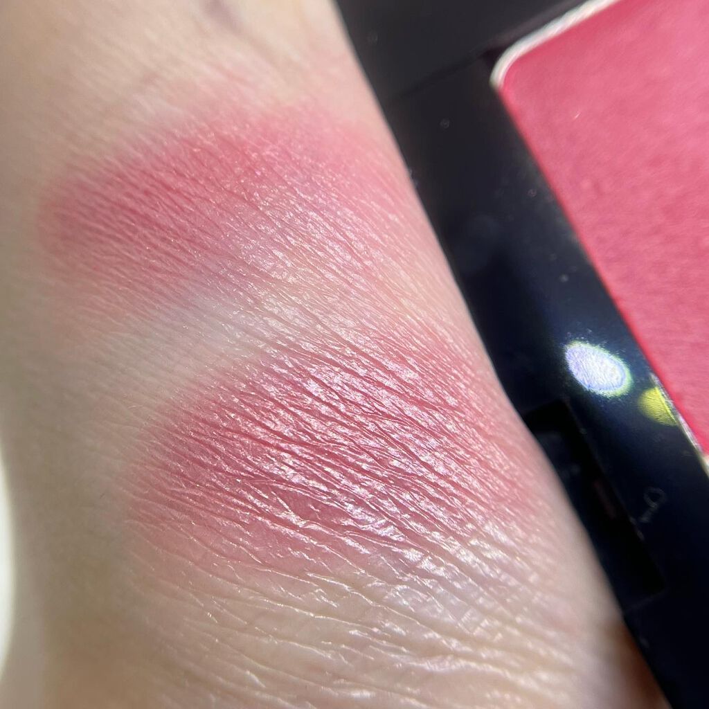 プレスド アイシャドー（レフィル） P ミディアムピンク 148/shu uemura/単色アイシャドウを使ったクチコミ（3枚目）