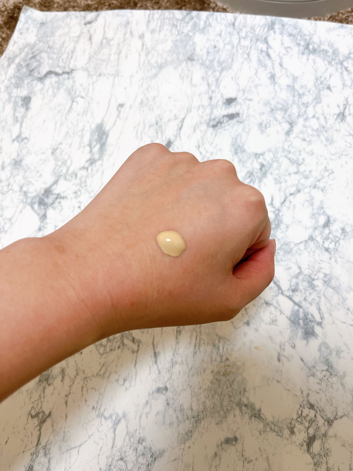 カラーステイ ロングウェア メイクアップ/REVLON/リキッドファンデーションを使ったクチコミ(2枚目)