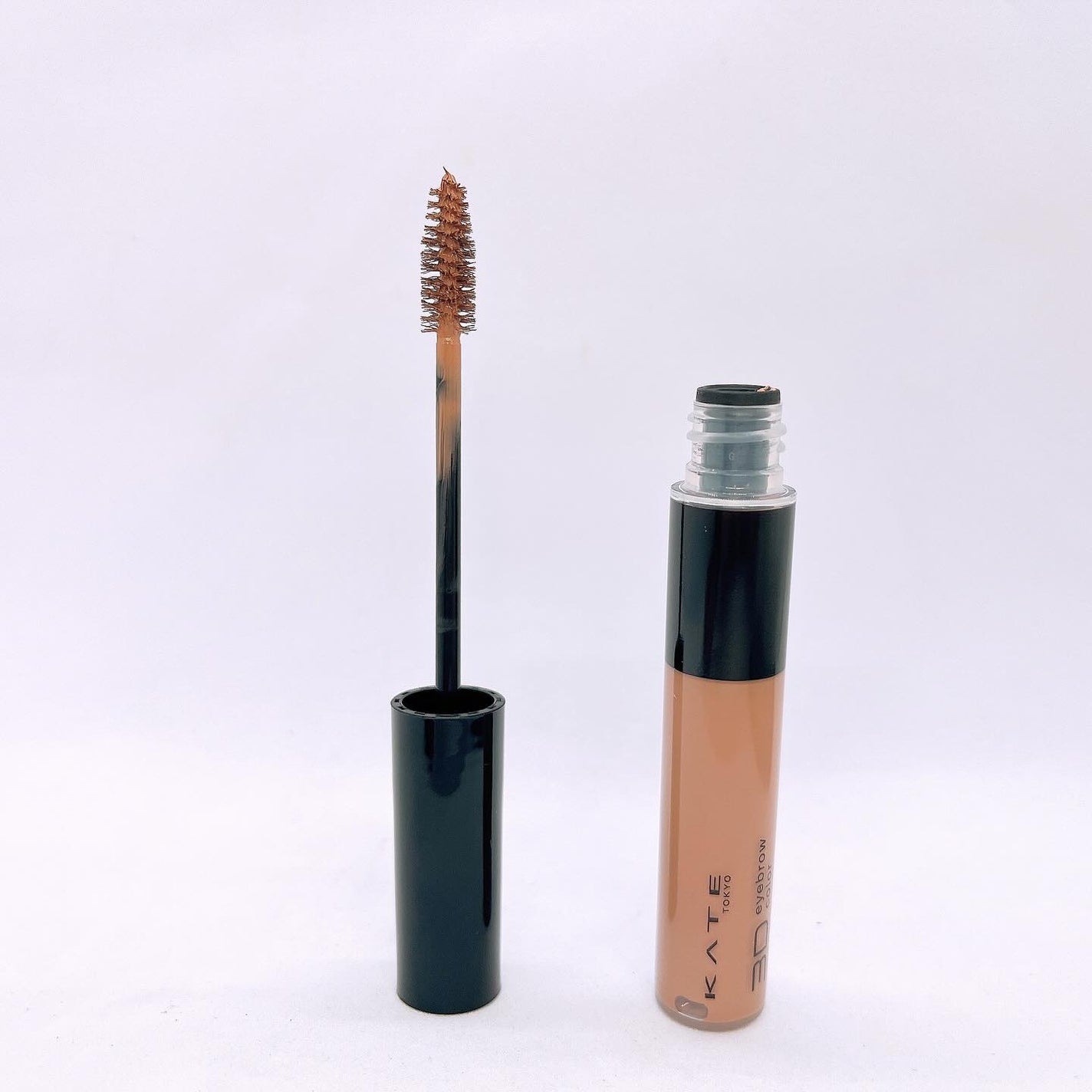 ケイト デザイニングアイブロウ3D/KATE/パウダーアイブロウを使ったクチコミ(3枚目)