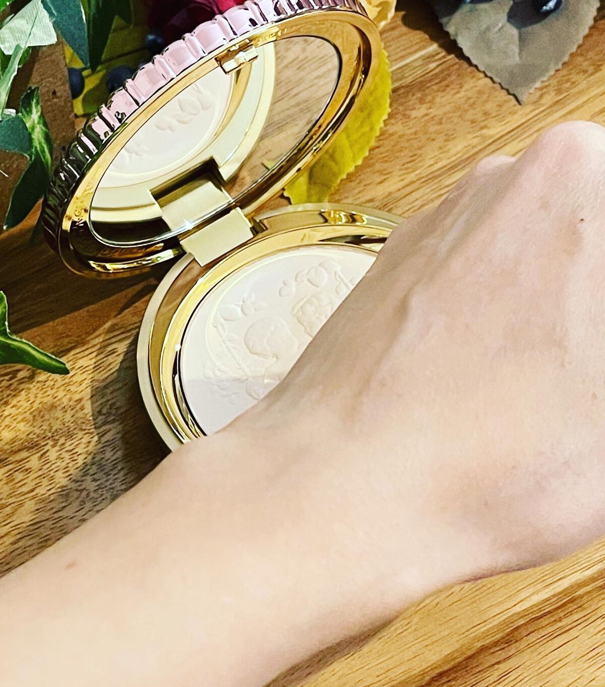 GR フェースアップパウダー2023/ミラノコレクション/プレストパウダーを使ったクチコミ(5枚目)