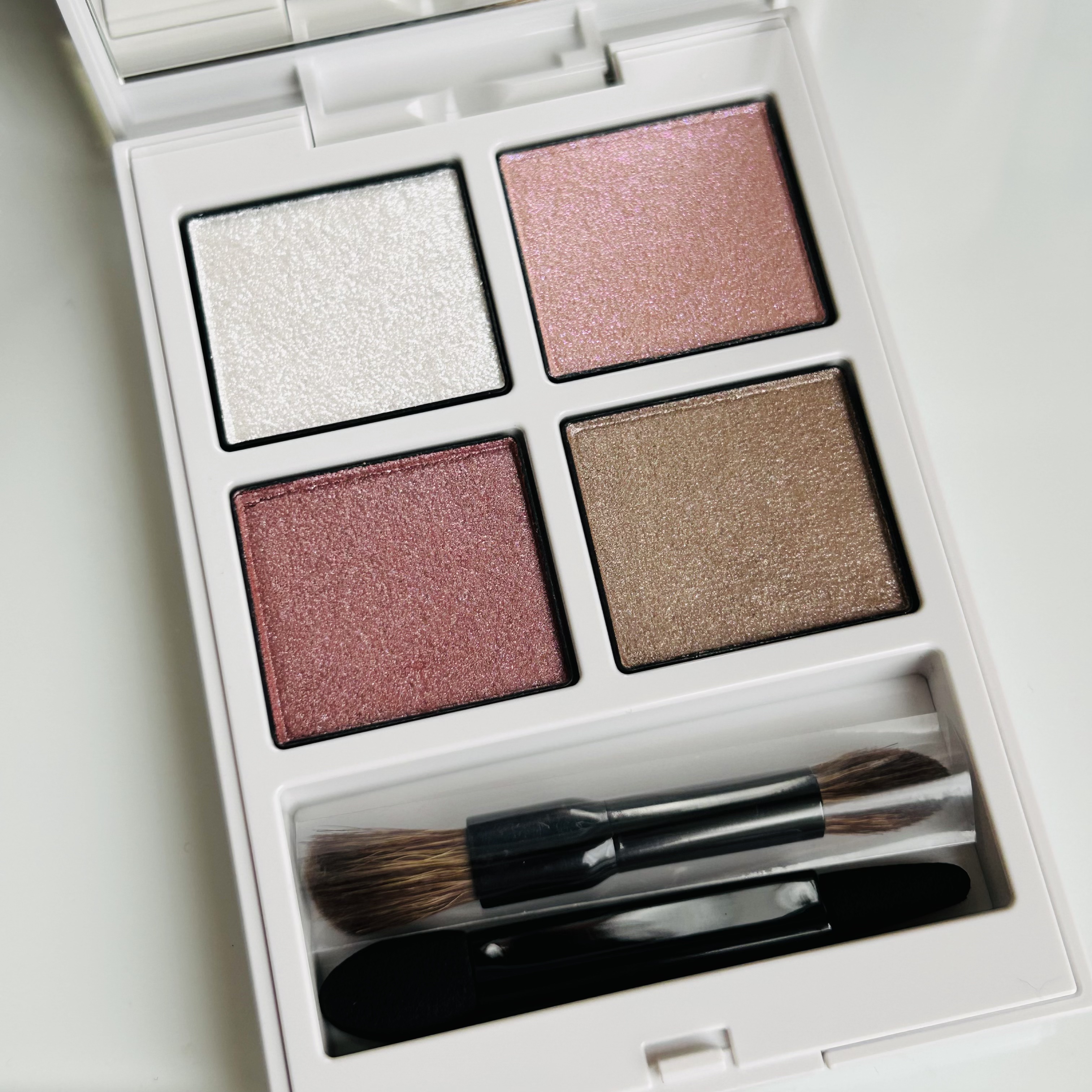 アディクション ザ アイシャドウ パレット “アウト オブ ユア シェル”/ADDICTION/アイシャドウパレットを使ったクチコミ（2枚目）