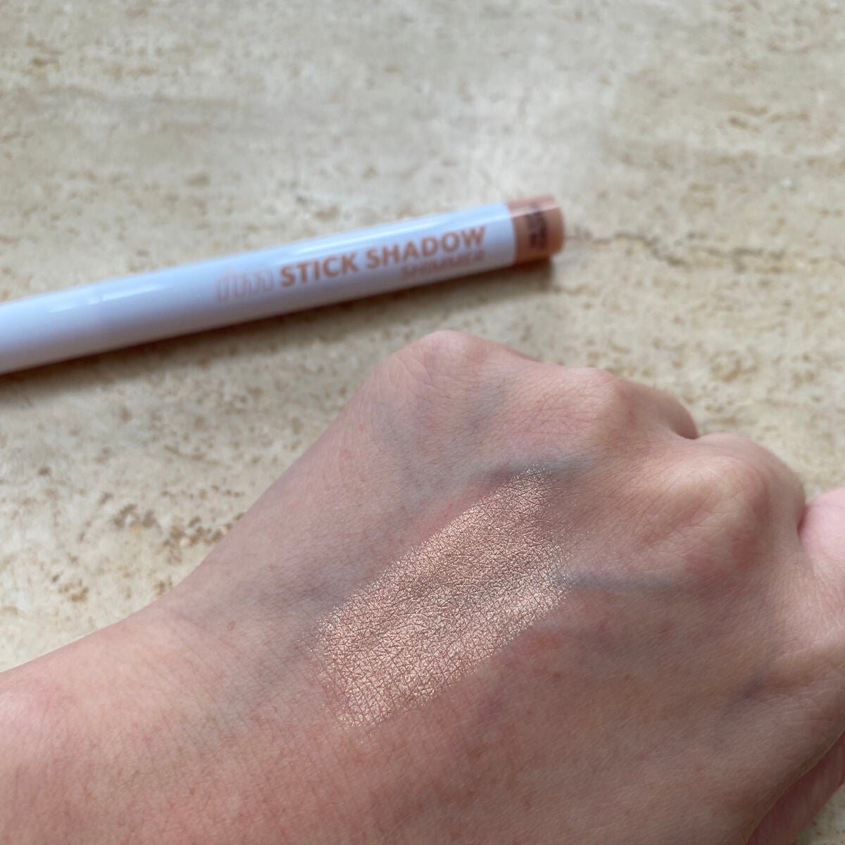 アイムスティックシャドウシマー/i’m meme/スティックアイシャドウを使ったクチコミ(2枚目)