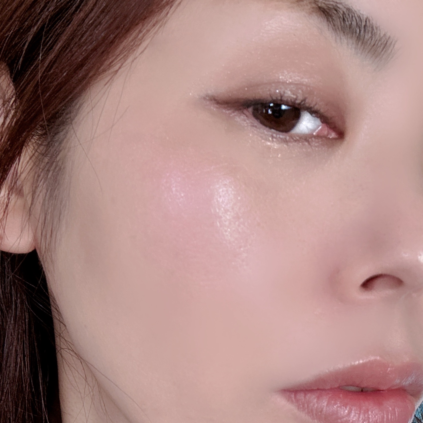 パールグロウハイライト/CEZANNE/ハイライト・シェーディングを使ったクチコミ（3枚目）