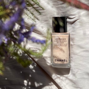 CHANEL レ ベージュ フリュイド アンルミネール ベル ミンのクチコミ「じゅわりと発光したい。

スキンケアとベースメイク欲が再燃しています🔥
ただね、人生の半分以上.....」（1枚目）