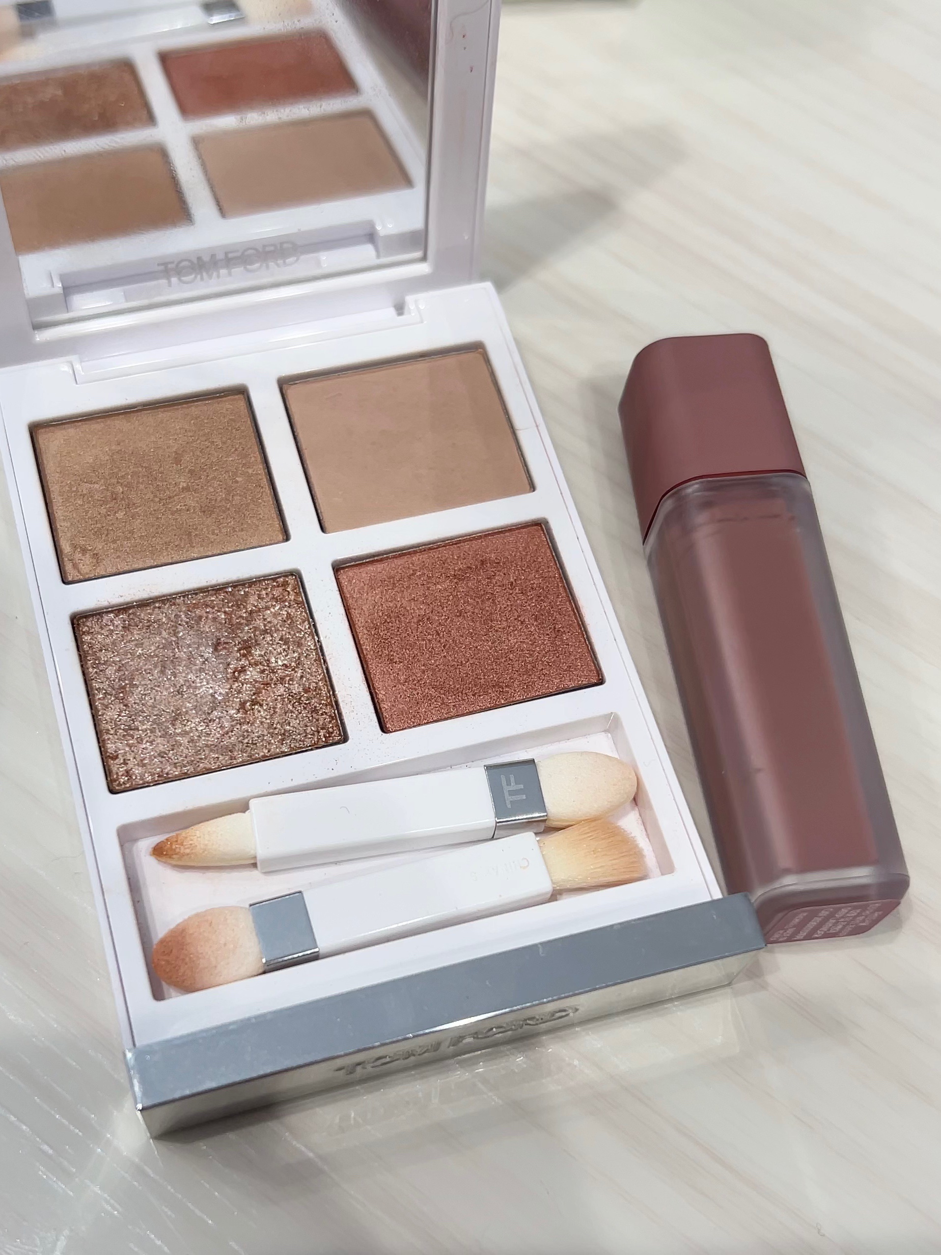 アイグロウジェム スキンシャドウ/DECORTÉ/ジェル・クリームアイシャドウを使ったクチコミ（2枚目）