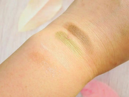 フェイスカラーパレット/チャコット・コスメティクス/アイシャドウパレットを使ったクチコミ(4枚目)